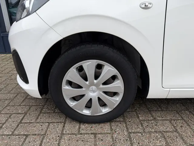 Peugeot 108 1.0 e-VTi Active 2019 Benzine 34