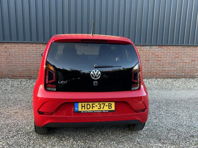 Volkswagen up! Sound Airco/Lmv/Pr-Glass 2018 Benzine 5