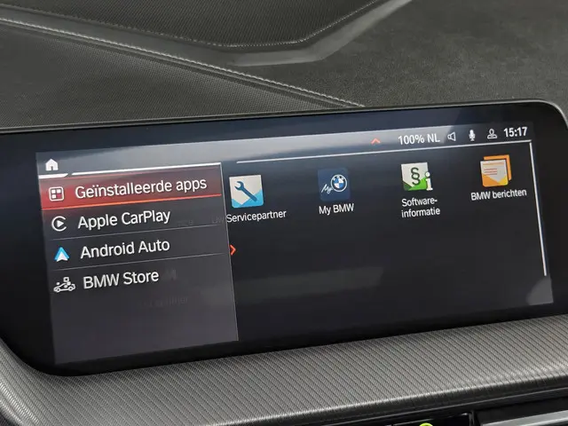 BMW 1 Serie 118i High M SPORT 2020 Benzine 20