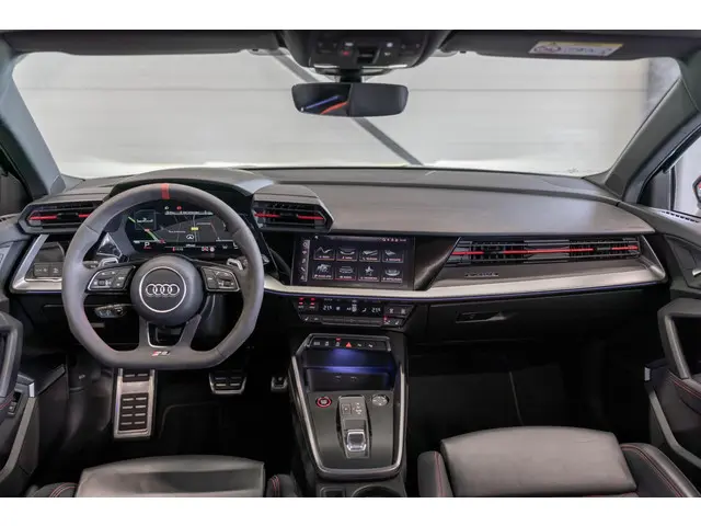 Audi RS3 2.5 TFSI quattro HUD Pano B&O PPF 2022 Benzine 10