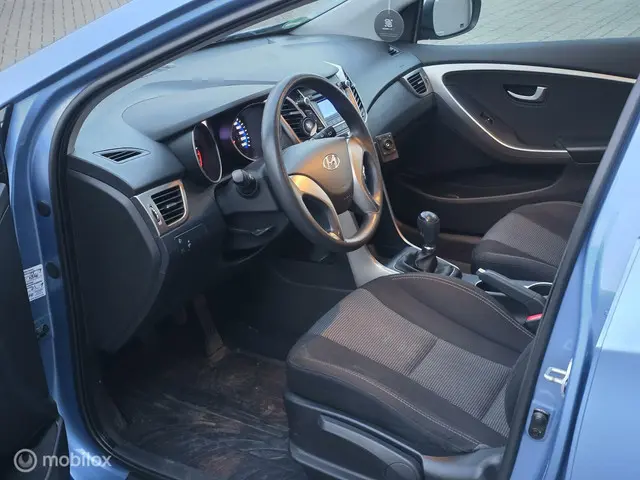 Hyundai i30 1.4✅️Airco✅️Apk✅️ 2013 Benzine 10