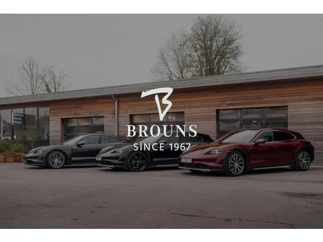 Porsche Taycan Performance 2021 Elektrisch 35