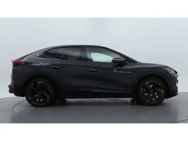 CUPRA Tavascan Adrenaline 82 kWh 2025 Elektrisch 4