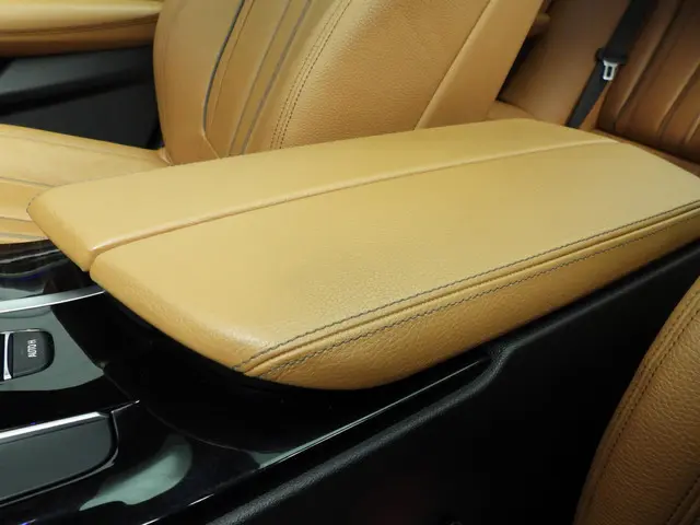 BMW 5 Serie Sedan 540i 2020 Benzine 27