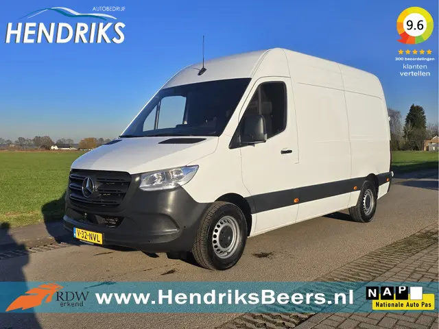 Mercedes-Benz Sprinter 315 1.9 CDI L2 H2 RWD 2023 Diesel