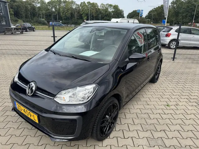 Volkswagen up! 1.0 BMT move up! 2019 Benzine 9