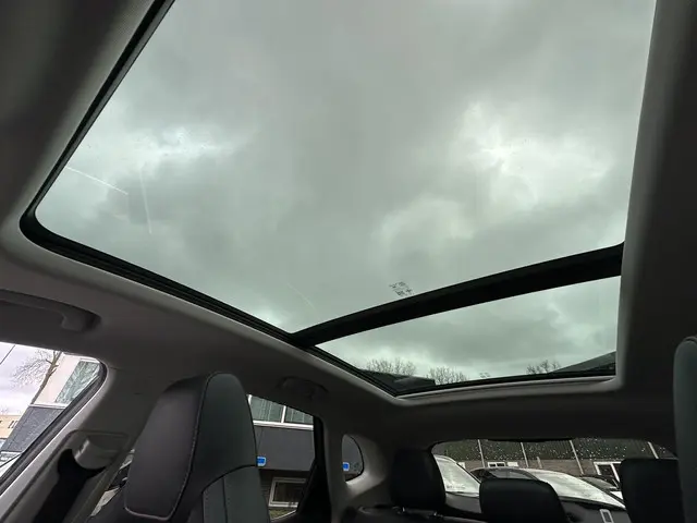 MG EHS 1.5 TGDI Luxury 2023 Hybride Benzine 31