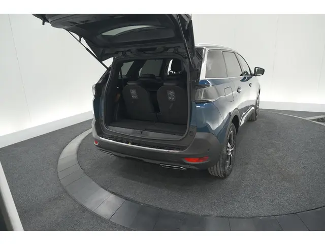 Peugeot 5008 PureTech 130 GT 2024 Benzine 67