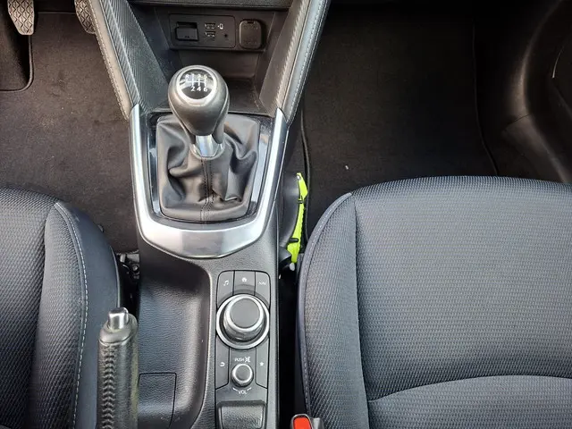 Mazda 2 1.5 Skyactiv-G Luxury 2021 Benzine 13