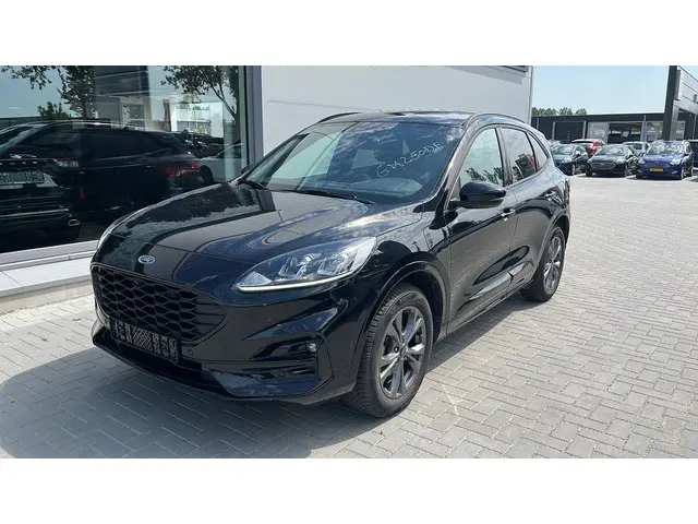 Ford Kuga 2.5 PHEV ST-Line 2023 Hybride Benzine 3