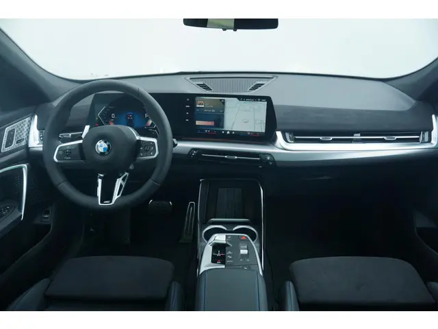 BMW X2 sDrive20i 2025 Benzine 6