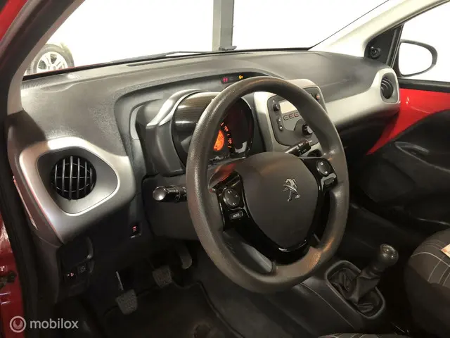 Peugeot 108 1.0 e-VTi Blue Lion 2016 Benzine 9
