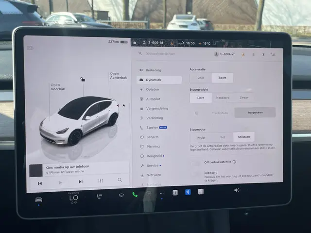 Tesla Model Y Performance AWD 75 kWh 2023 Elektrisch 17