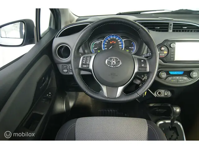 Toyota Yaris 1.5 Hybrid Aspiration 2016 Hybride Benzine 15
