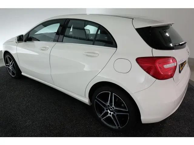 Mercedes-Benz A-Klasse 180 Ambition 2013 Benzine 8