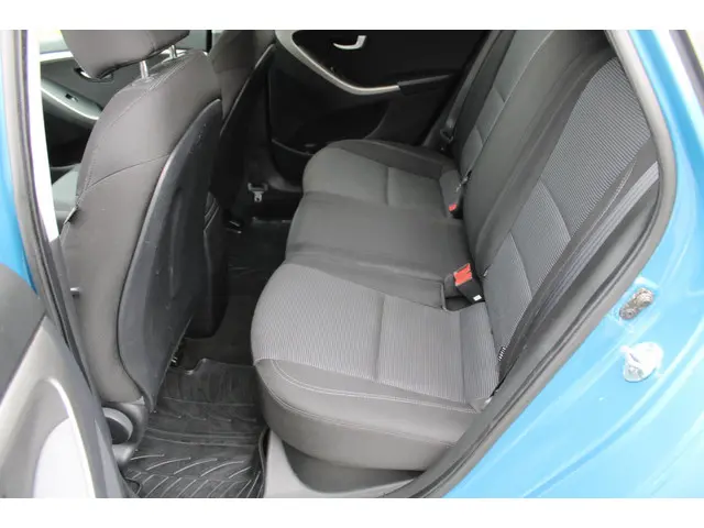 Hyundai i30 Wagon 1.6 GDI i-Motion 2012 Benzine 13