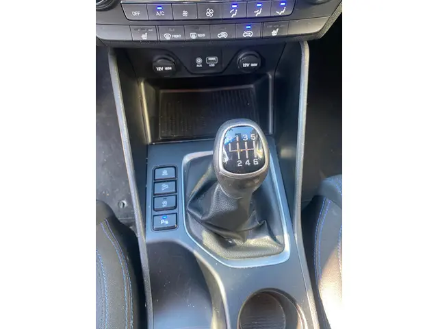 Hyundai Tucson 1.6 GDi Go! 2017 Benzine 13