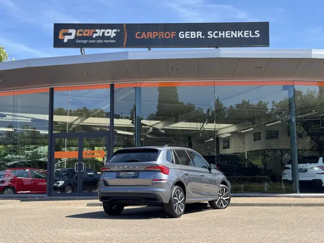 Škoda Kamiq 1.0 TSI DSG Sport Business 2024 Benzine