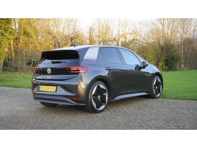 Volkswagen ID.3 First Max 58 kWh 2020 Elektrisch 24
