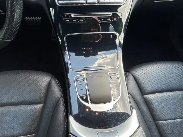 Mercedes-Benz C-Klasse C180 AMG line 2014 Benzine 30