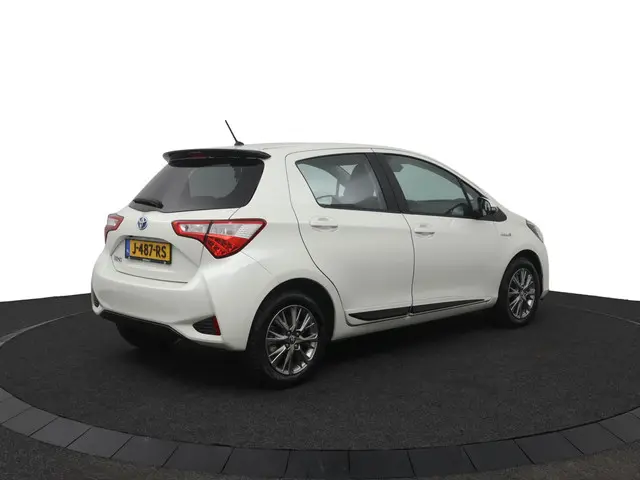 Toyota Yaris 2