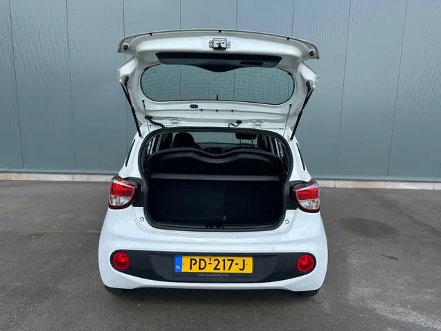 Hyundai i10 1.0i i-Motion AIRCO | NAP ! 2018 Benzine 15