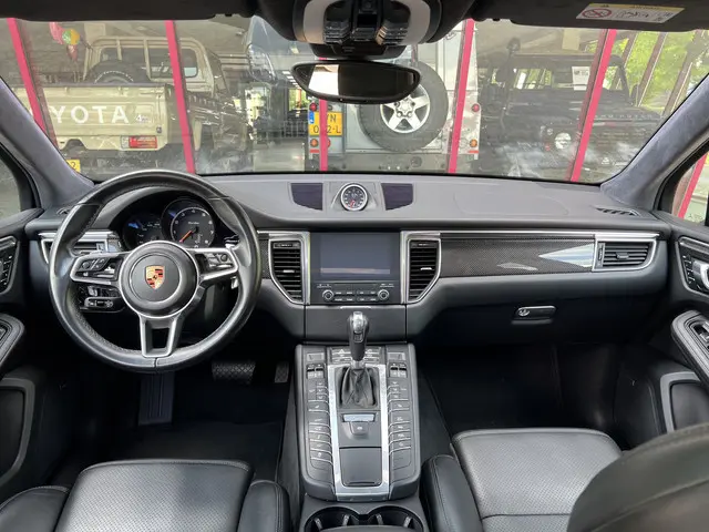 Porsche Macan 3.6 Turbo 2017 Benzine 16