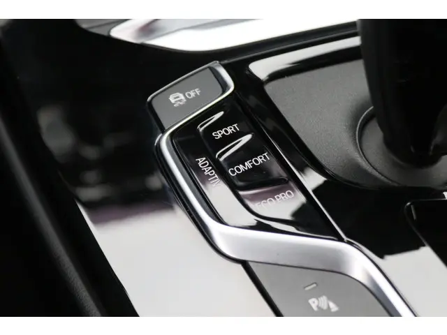 BMW X3 xDrive30i High Executive M Sport 2019 Benzine 53