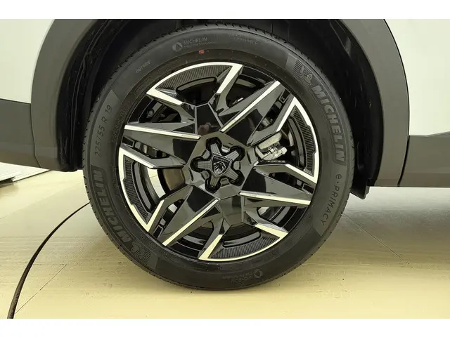 Peugeot 5008 1.2 Hybrid 145 GT 2025 Hybride Benzine 14