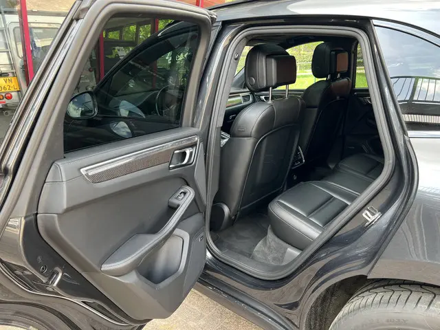 Porsche Macan 3.6 Turbo 2017 Benzine 14