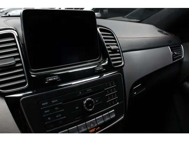 Mercedes-Benz GLE Coupé 450 AMG 4MATIC 2016 Benzine 32