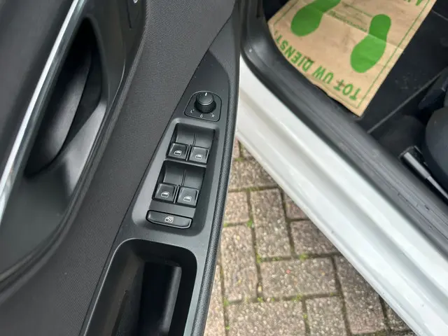 SEAT Leon ST 1.2 TSI Style 2015 Benzine 10