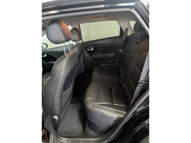 Kia e-Niro ExecutiveLine 64 kWh 2020 Elektrisch 6