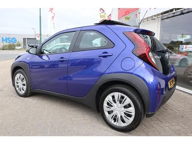 Toyota Aygo X 1.0 VVT-i AIR PLAY AUTOMAAT 2024 Benzine 5
