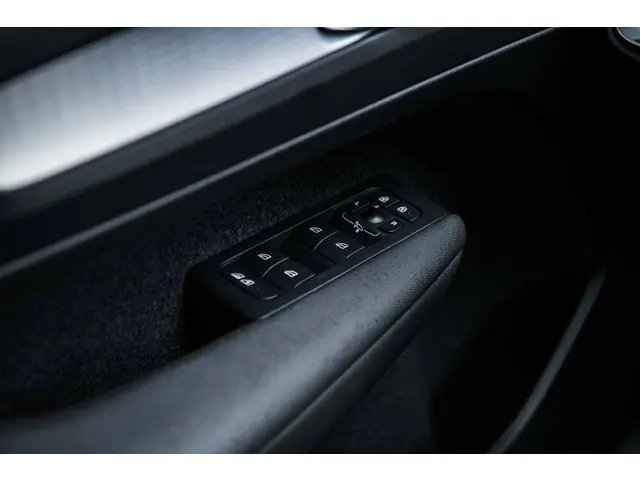 Volvo XC40 2.0 B4 Core 2024 Benzine 23