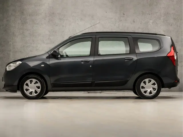 Dacia Lodgy 1.2 TCe Lauréate Sport 2013 Benzine 2