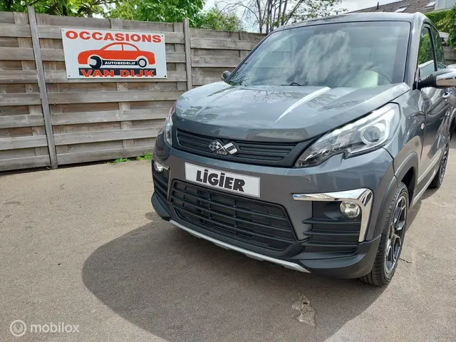 Ligier JS60 Brommobiel Chic Airco Stuurbekr 2021 Diesel 4