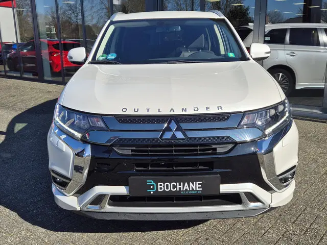 Mitsubishi Outlander 2.4 PHEV Pure+ 2020 Hybride Benzine 17