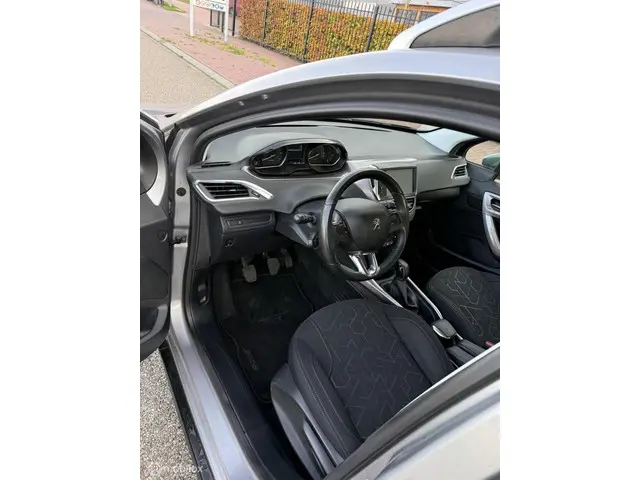 Peugeot 2008 1.2 VTi Active 2014 Benzine 5