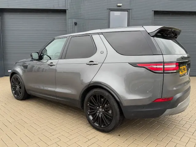Land Rover Discovery 3.0 Td6 HSE Luxury 2017 Diesel 18