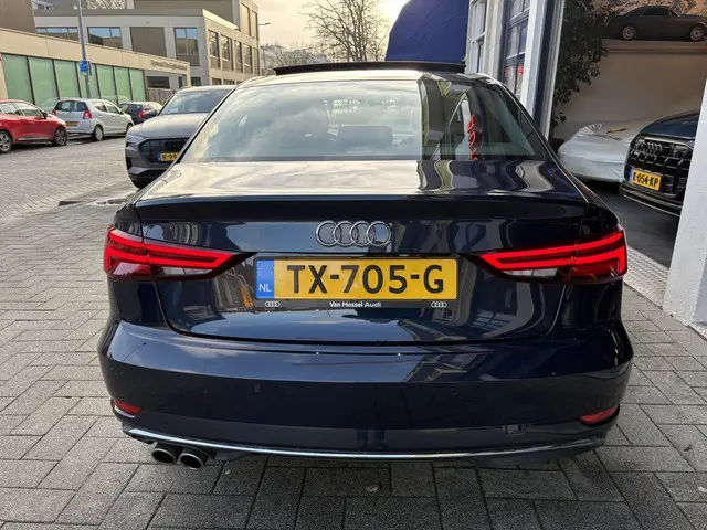 Audi A3 Limousine 35 TFSI CoD Design 2018 Benzine 4