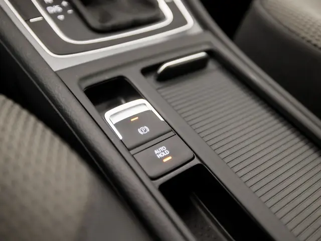 Volkswagen Golf 1.0 TSI Sportline 2017 Benzine 24