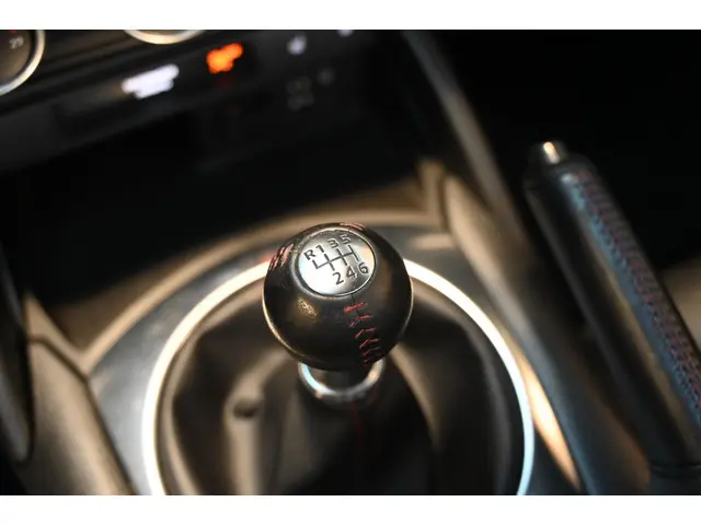 Mazda MX-5 SkyActiv-G 160 6MT TS+ 2016 Benzine 37