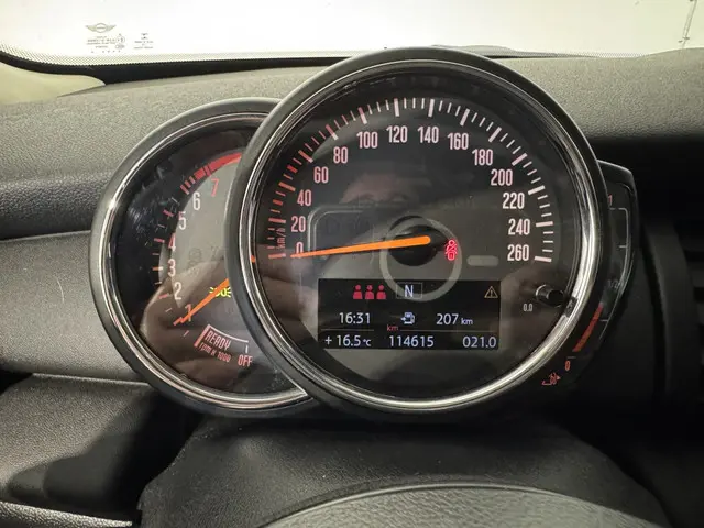 MINI One ONE 100 pk euro 6 5 deurs 2019 Benzine 30