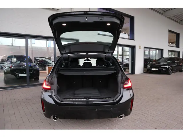 BMW 3 Serie Touring 318i 2024 Benzine 6