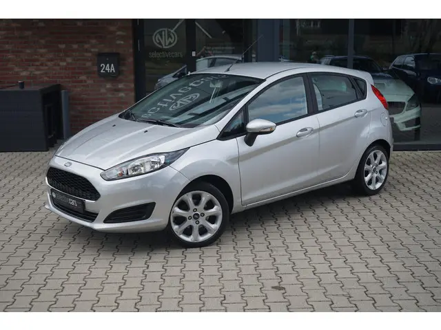 Ford Fiesta 1.25 2017 Benzine 32