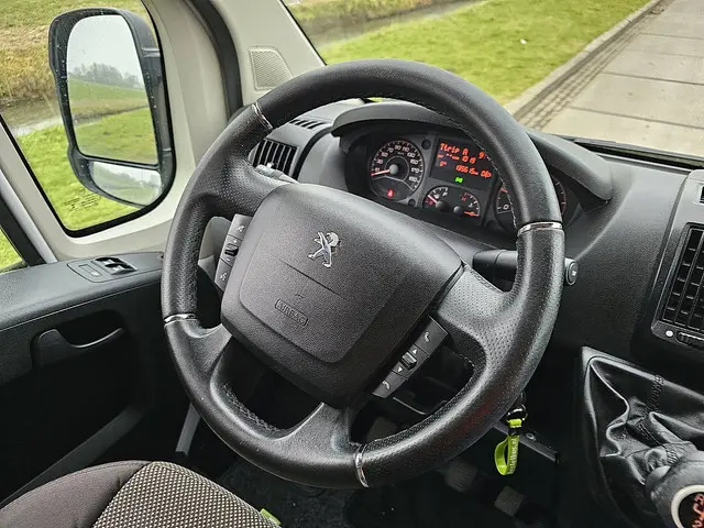 Peugeot Boxer 335 2021 Diesel 10