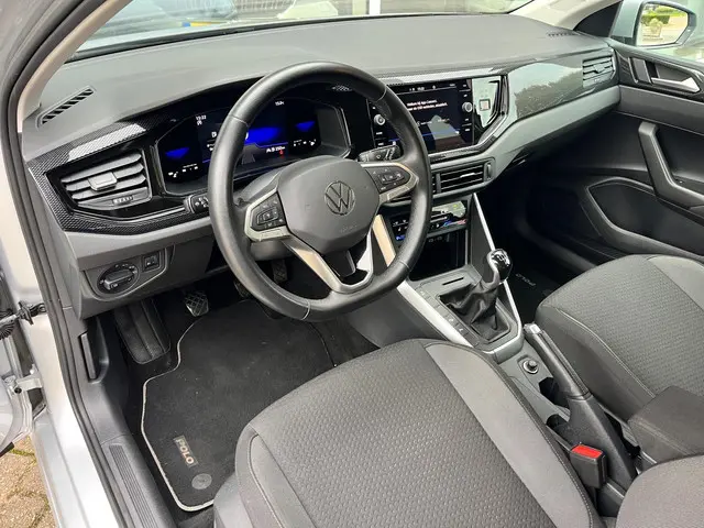 Volkswagen Polo 1.0 TSI Style 2022 Benzine 8