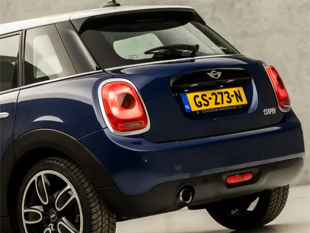 MINI Cooper Mini 1.5 Sport 2015 Benzine 13