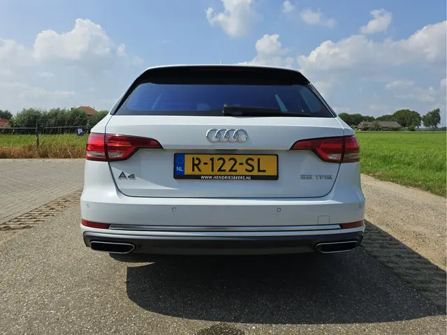 Audi A4 Avant 35 TFSI Pro Line 2019 Hybride Benzine 4